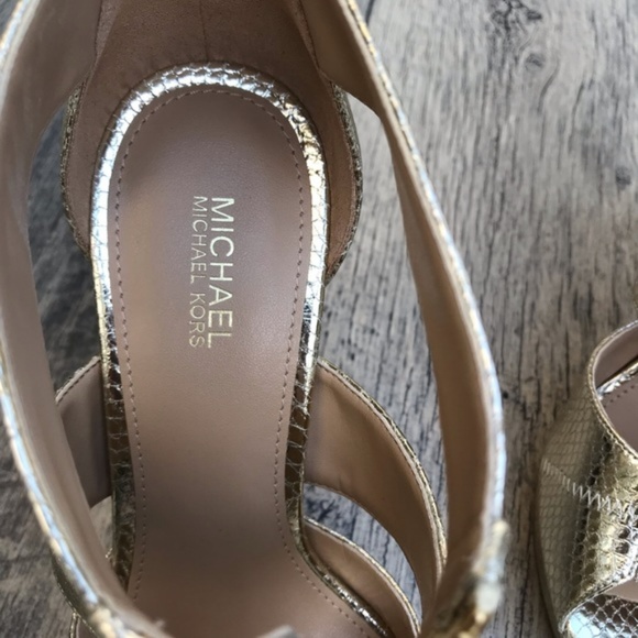 Michael Kors Damite Platform Embossed Pale Gold W - Picture 7 of 8